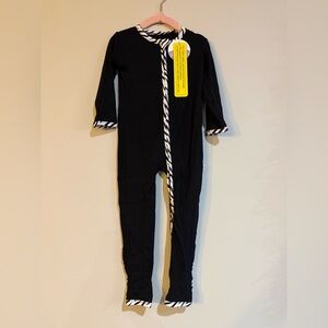 Black and White Kids zippy